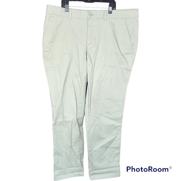 Eddie Bauer Woman’s Mint Green P14 Cropped Casual Boyfriend Straight Pants - Picture 1 of 6